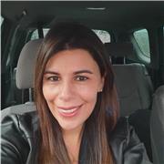 instructora de yoga para niños, lúdica, efectiva mucha paciencia